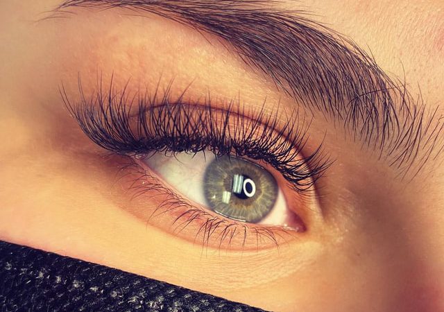 Ways to Enjoy Beautiful Lashes – Oils, Serums, Extensions